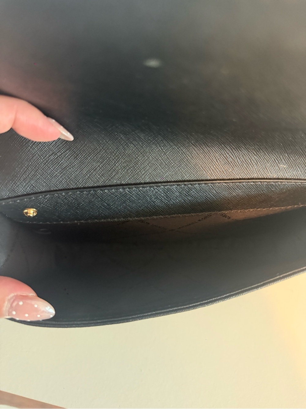 MICHAEL KORS Black Saffiano Leather Crossbody Wallet with Gold Logo - Picture 4 of 4